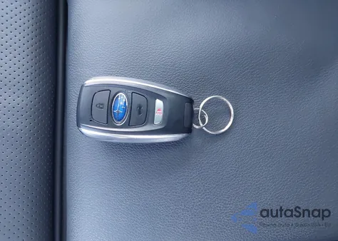 2021 Subaru Ascent Limited z USA, uszkodzony, nr VIN 4S4WMAPD0M3408737